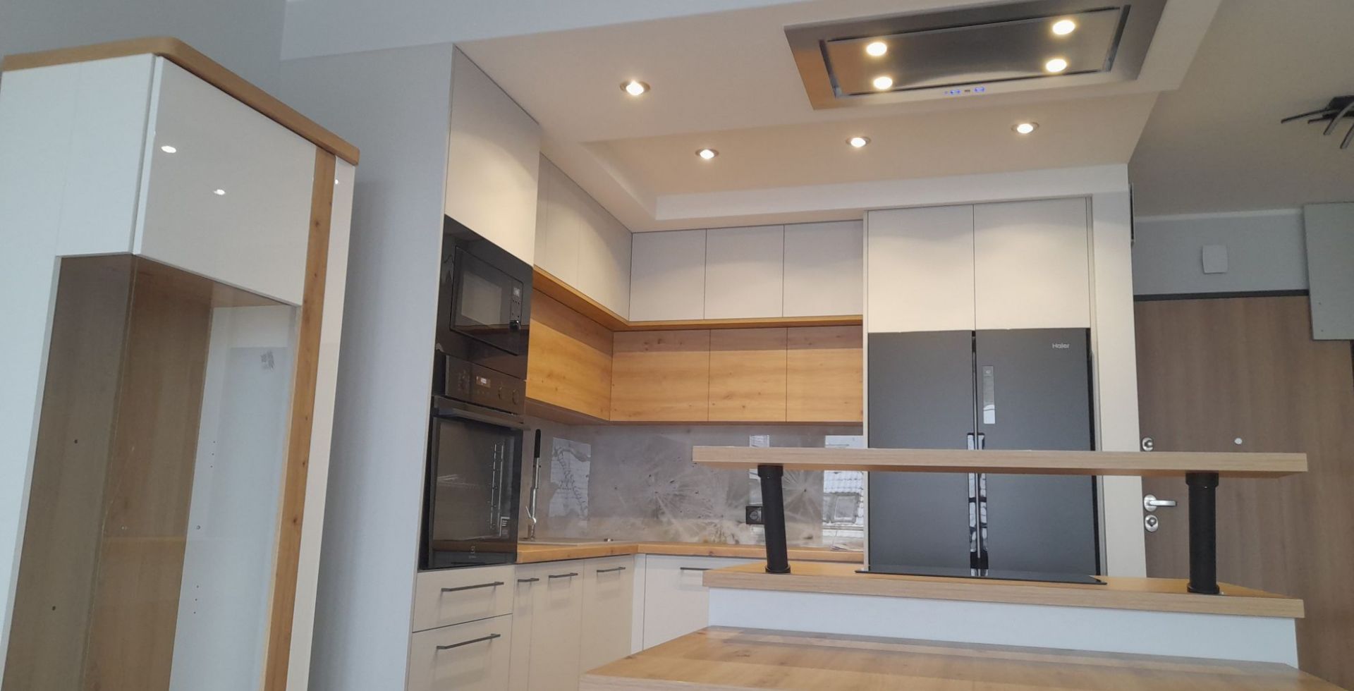 Okap sufitowy Astor Super Slim Inox - INOX - Aranżacja